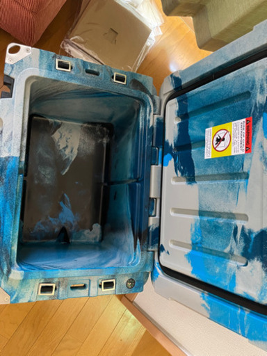 クーラーボックス　ICELAND Pro 限定色 新品 未使用　35QT 33.1L