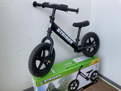 ストライダー　黒　正規品