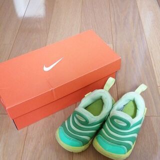 NIKE ダイナモフリー 14cm(表記13cm)