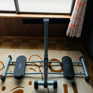 レッグスライダー　レッグマシーン　フィットネス　エクササイズ　ダイエットの画像