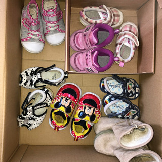 12〜13cm 女の子くつセットです。