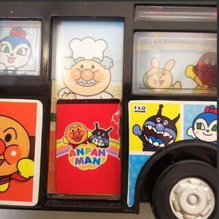 アンパンマン バス 車 おしゃべりアンパンマン路線バス の画像