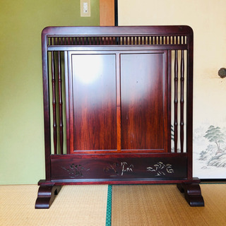 ついたて、松竹梅の柄入り、程よい大きさ