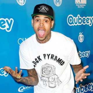 BLACK PYRAMID☆TｰShirtの画像