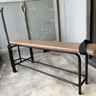 ベンチプレス　2，000円