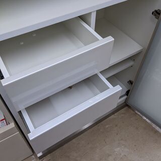 お値下げ致しました！！】綾野製作所 2面カップボード