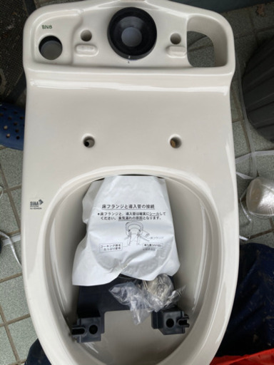 新品リクシル トイレの便器のみ！