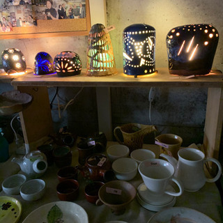 陶芸教室の先生の作品を格安で展示即売していますの画像