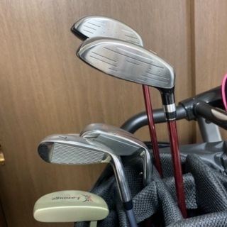 Larouge+ゴルフセット女性用左利きの画像