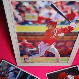 ★大谷 翔平（おおたに しょうへい）　B５判壁掛け立て掛け両用フォトフレーム入り＋の画像