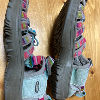 keen kidsサンダルの画像