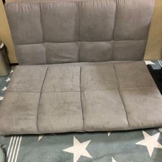 ソファーベッドあげます　お話中