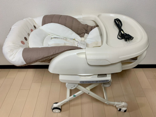 Combi コンビ ネムリラAT 電動ハイローチェアー ベビーラック