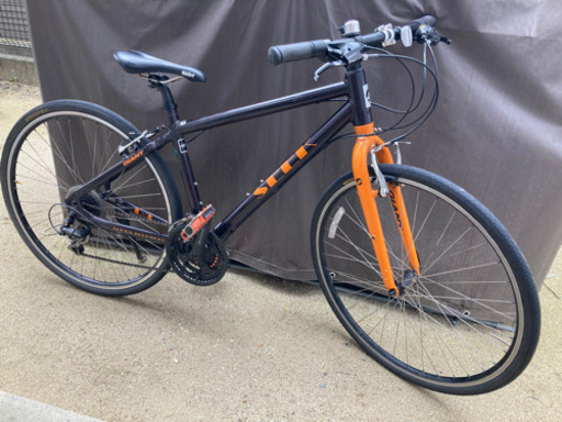 GIANT クロスバイク　SEEK Mサイズ