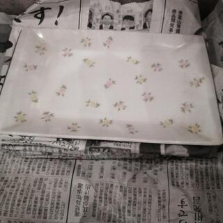 【無料】四角い皿5枚【5月20日処分予定】