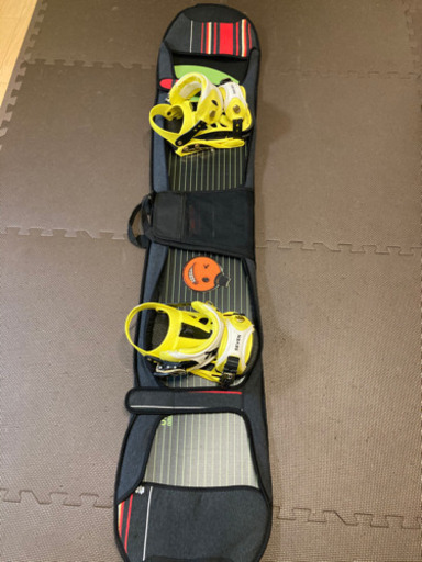 【値下げ】SIGNAL OMNI サイズ153センチ　スノーボード