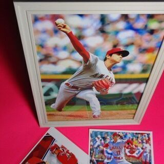 ★大谷 翔平（おおたに しょうへい）B５判壁掛け立て掛け両用フォトフレーム入り＋２L判＋L判２枚の画像