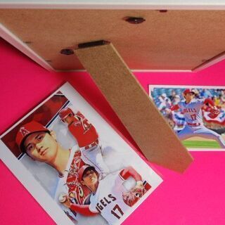 ★大谷 翔平（おおたに しょうへい）B５判壁掛け立て掛け両用フォトフレーム入り＋２L判＋L判２枚の画像