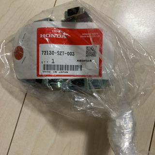 72130-SZT-003 ホンダCRZ ドア部品の画像