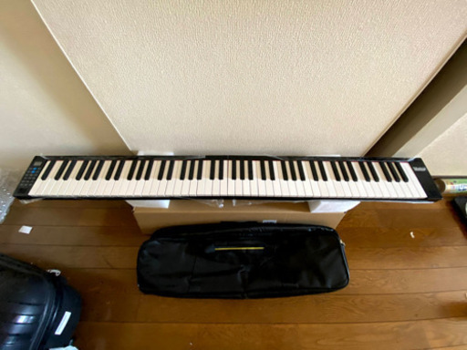 【配送可】Veetop 電子ピアノ 折り畳み式 88鍵盤　ペダル付き　(折りたたみピアノ)