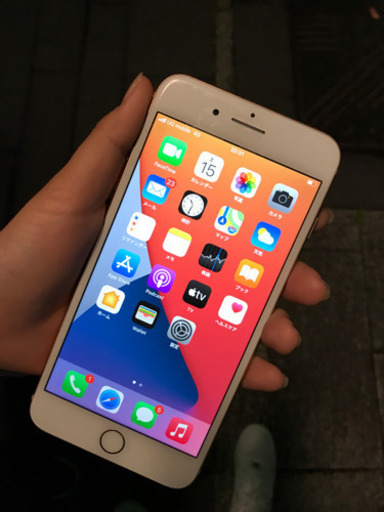 iPhone8＋SIMフリー