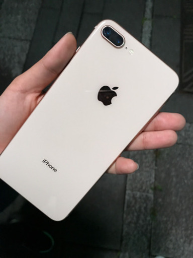 iPhone8＋SIMフリー