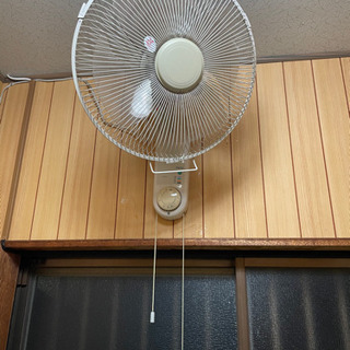 【5月中】レトロな壁掛け扇風機（動作確認済）