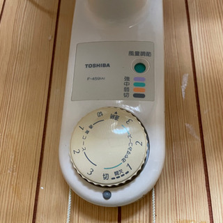 【5月中】レトロな壁掛け扇風機（動作確認済）の画像