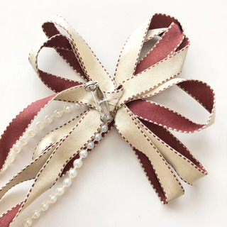 【ネット決済・配送】新品未使用　美品　ハンドメイド　手作り　コサージュ　花　フォーマル　ブローチ　上品　パーティー　衣装 Handmade formal corsage broach flower event luxurious costume party の画像