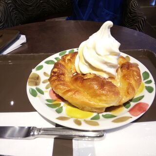 お食事やお話相手募集