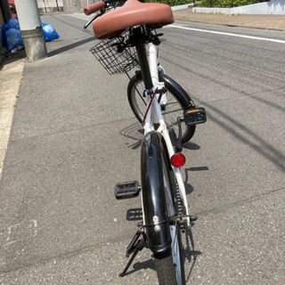 20インチ折りたたみ自転車カゴ付きの画像