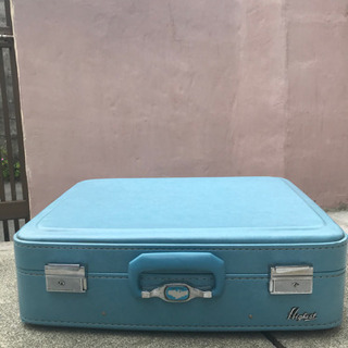 昭和レトロスーツケースの画像