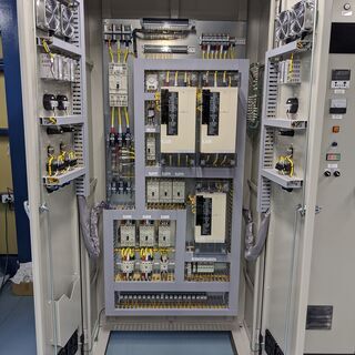 制御盤組立、配線の画像