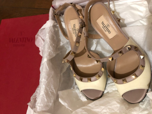 バレンティノ　バレンチノ　ヒール　パンプス