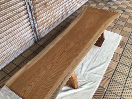 ケヤキテーブル天板　一枚板　無垢板　天然木　磨き加工済み　本州送料込み