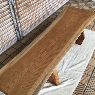 ケヤキテーブル天板　一枚板　無垢板　天然木　磨き加工済み　本州送料込みの画像