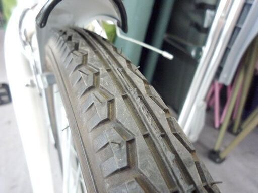 20インチ ６段変速 折りたたみ自転車 ホワイト 白 チャムスのステッカー付き 札幌市手稲区