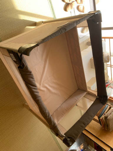 アップリカ　ココネル　ベビーベッド