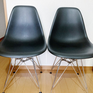 商談中○定価15400円　イームズチェア　ブラック　ステンレス　...