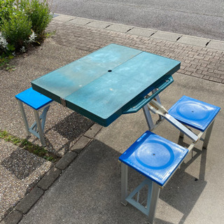 キャンプ、BBQ、運動会などコンパクト一体型テーブル&チェアーの画像