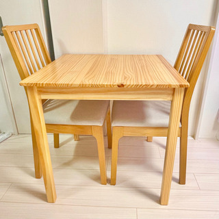 （取引中）ダイニングテーブル&椅子二脚　IKEA