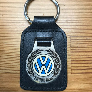 フォルクスワーゲン10万キロ走行記念キーホルダー売ります