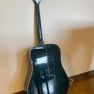 YAMAHAのアコースティックギターの画像