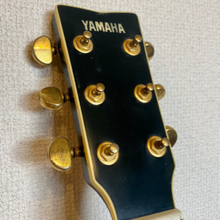YAMAHAのアコースティックギターの画像
