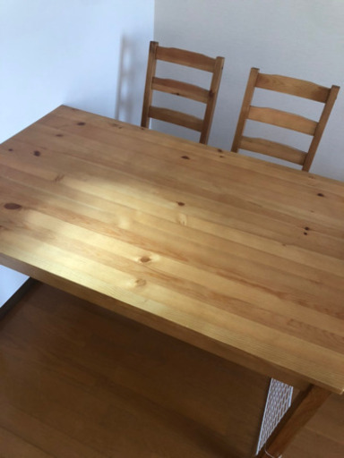 お譲り先決まりました。食卓テーブル　椅子4脚