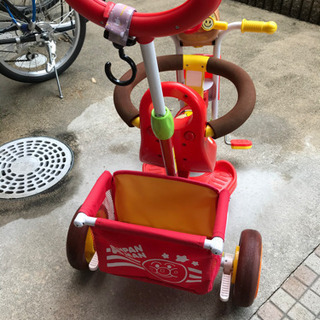 【アンパンマン】三輪車の画像