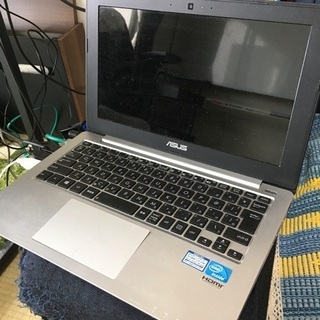 値下げしました。ASUS VivoBook X201E