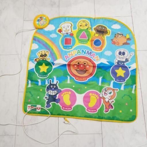 アンパンマン　ぴょんぴょん育脳マット　美品