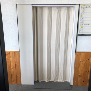 アコーディオンカーテン100×174の画像