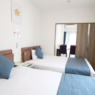 即入居可【敷礼金保証人不要☆築浅☆家具家電付き２DKマンションの...